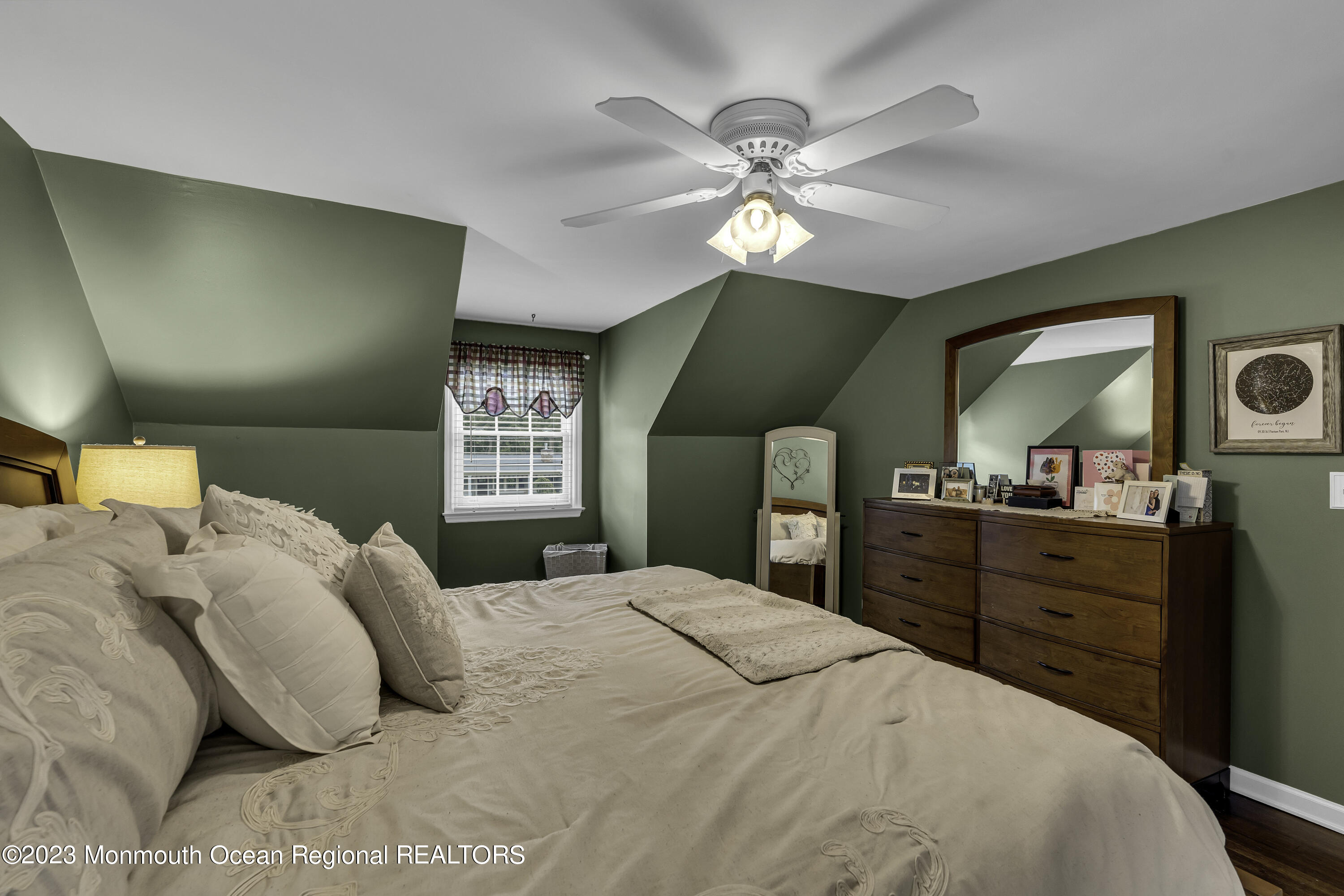143 Manaqua Road Freehold, NJ 07728 - Photo 31 of 44 038_dsc05339