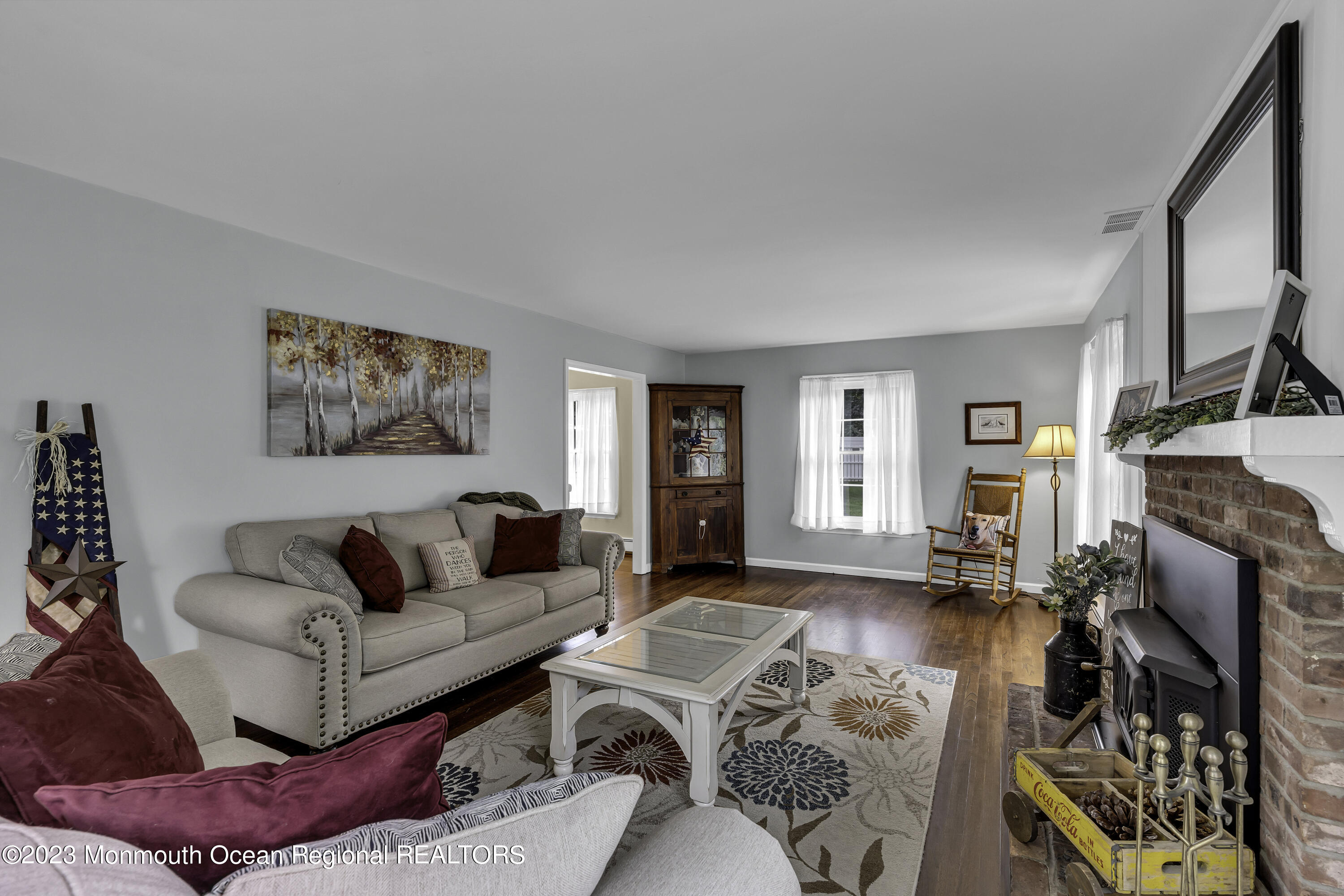 143 Manaqua Road Freehold, NJ 07728 - Photo 4 of 44 011_dsc05139