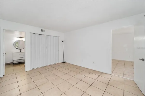 $100,000 | 8202 Fairways Circle, Unit B202, Ocala, FL 34472