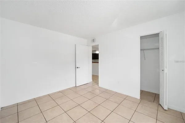 $100,000 | 8202 Fairways Circle, Unit B202, Ocala, FL 34472