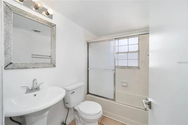 $100,000 | 8202 Fairways Circle, Unit B202, Ocala, FL 34472