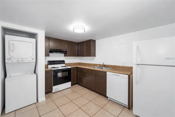 $100,000 | 8202 Fairways Circle, Unit B202, Ocala, FL 34472