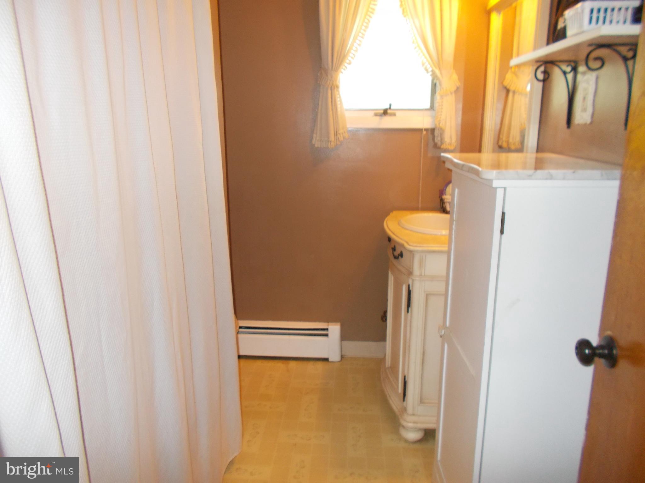 506 Rumpf Avenue Langhorne, PA 19047 - Photo 10 of 14 Gallery Image 10