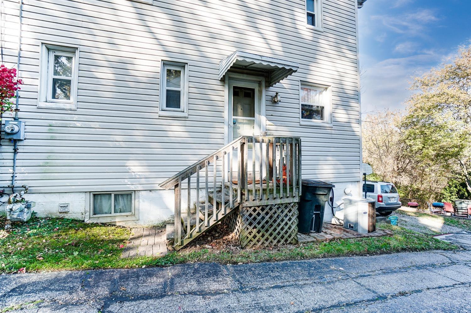 6210 Berauer Road Cincinnati, OH 45248 - Photo 8 of 22