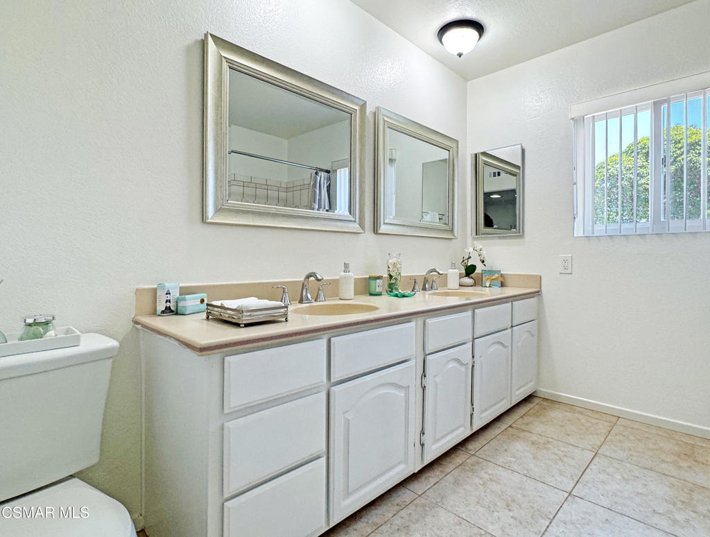 2401 El Portal Way Oxnard, CA 93035 - Photo 27 of 41
