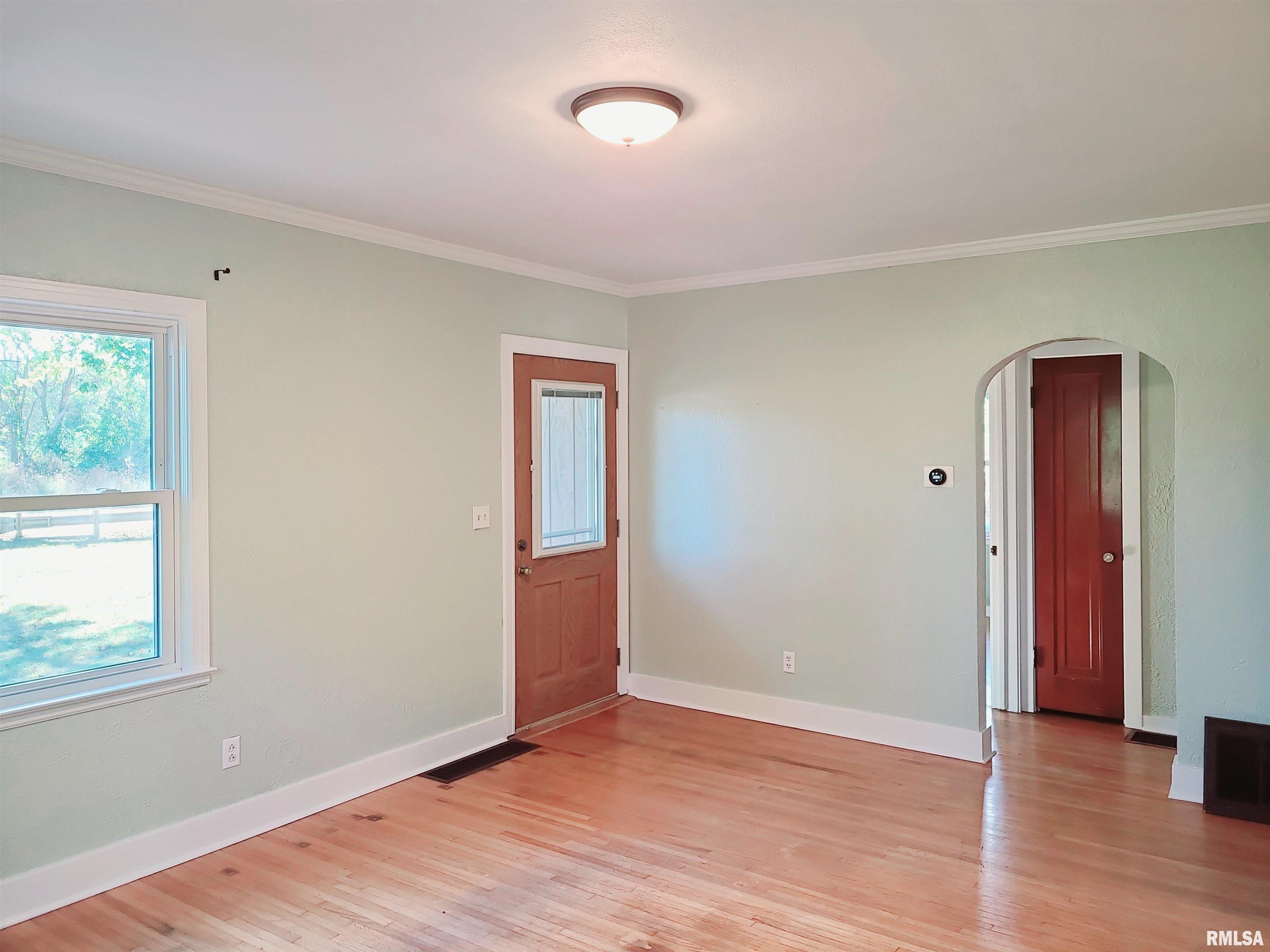 7021 West Southport Road Peoria, IL 61615 - Photo 12 of 23