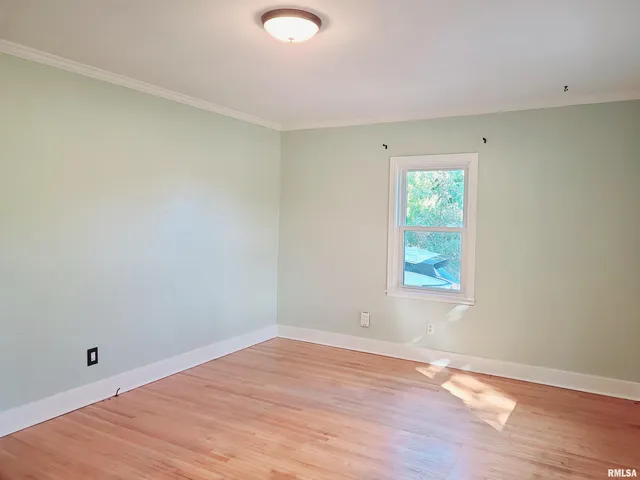 $170,000 | 7021 West Southport Road, Peoria, IL 61615