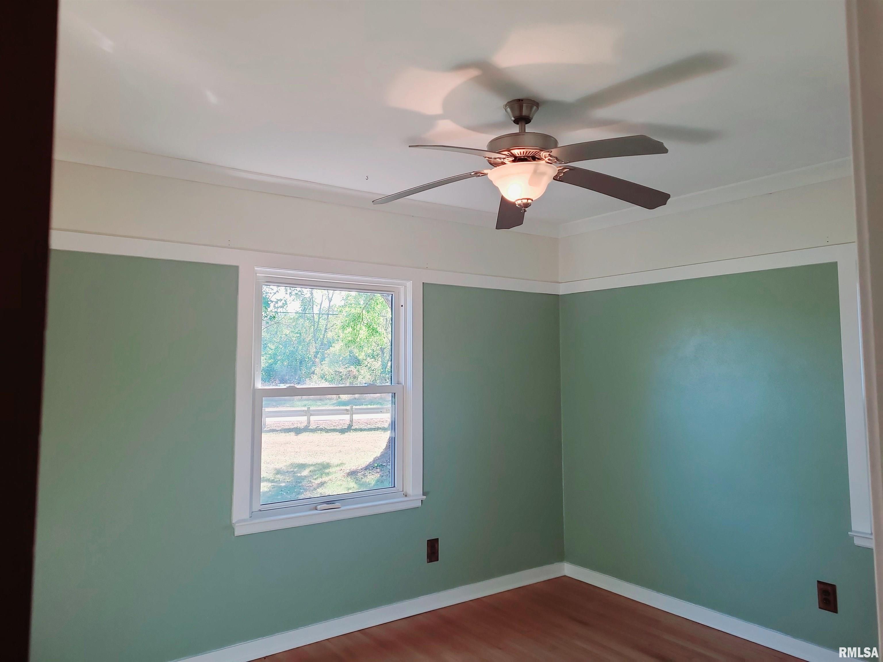 7021 West Southport Road Peoria, IL 61615 - Photo 15 of 23