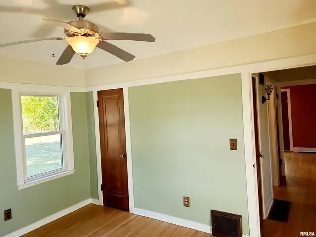 $170,000 | 7021 West Southport Road, Peoria, IL 61615