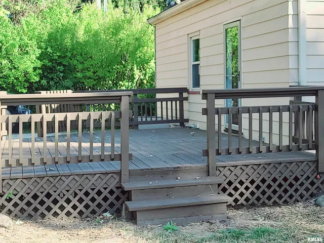 $170,000 | 7021 West Southport Road, Peoria, IL 61615