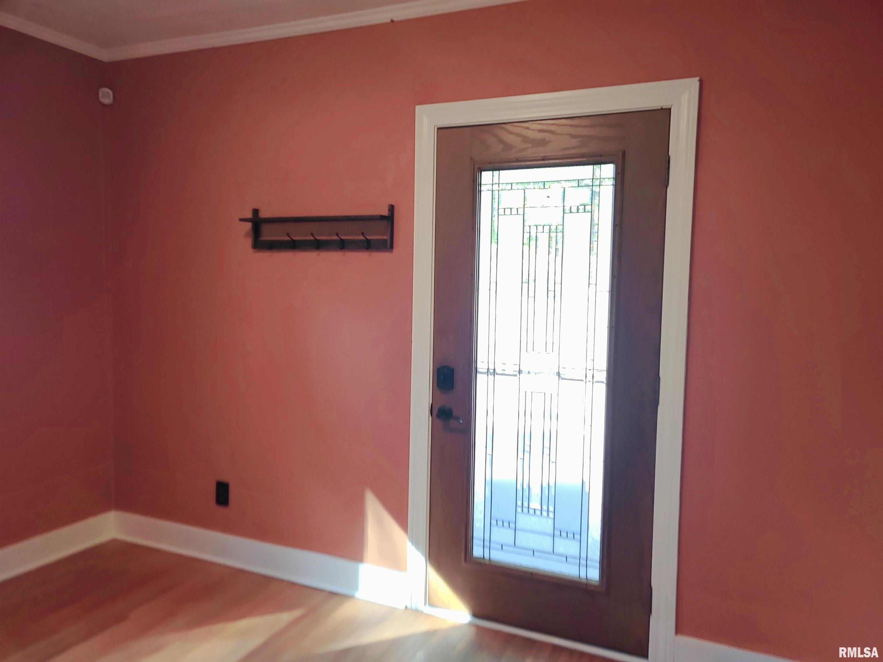 7021 West Southport Road Peoria, IL 61615 - Photo 7 of 23