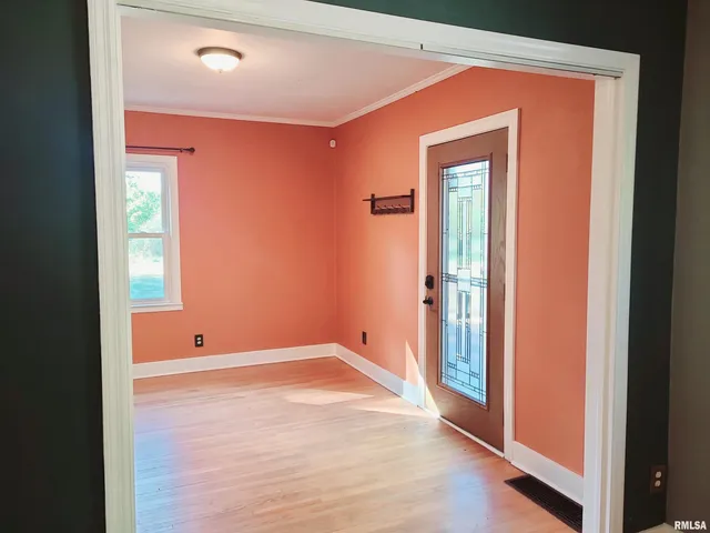 $170,000 | 7021 West Southport Road, Peoria, IL 61615