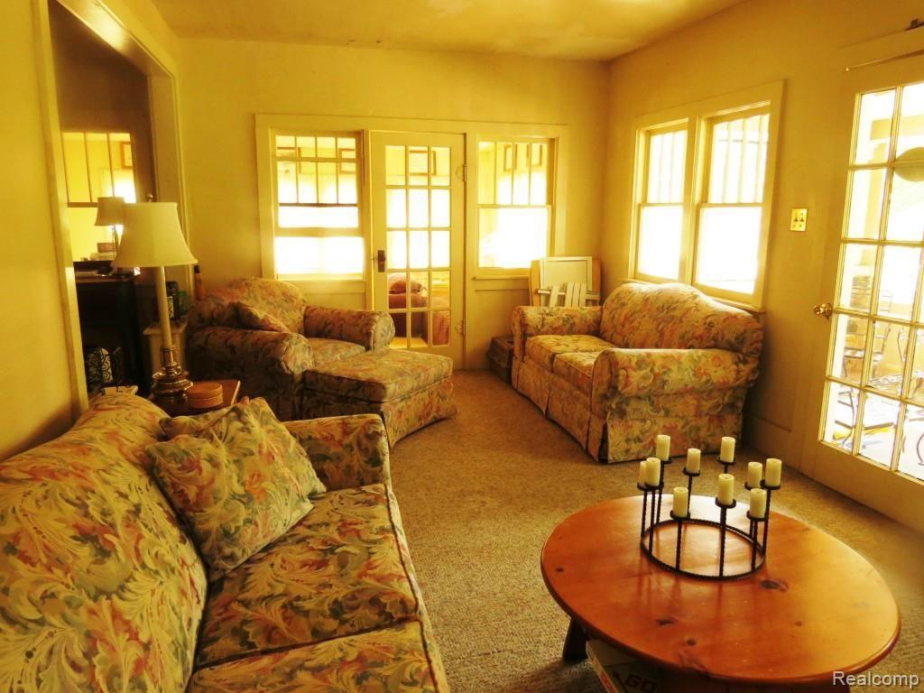 8343 Lakeshore Road Lexington, MI 48450 - Photo 7 of 33 IMG_0533.jpg