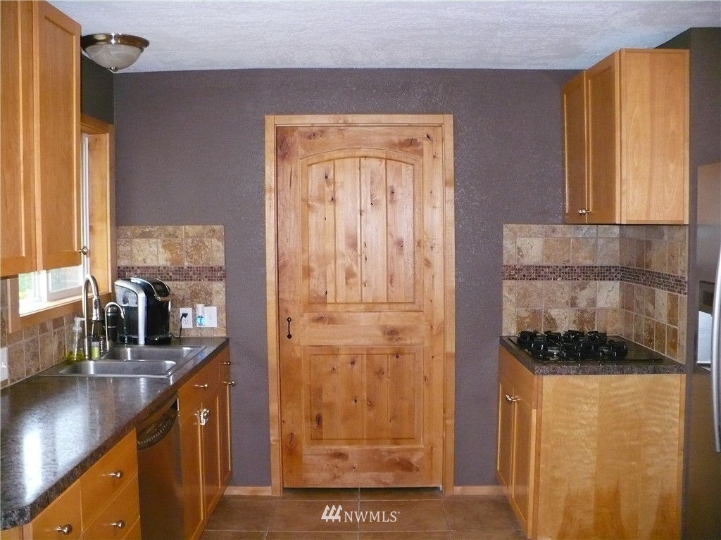 2803 Russell Road Centralia, WA 98531 - Photo 7 of 24 Gallery Image 7