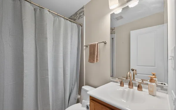 $349,900 | 125 Ione Drive, Unit A, South Elgin, IL 60177