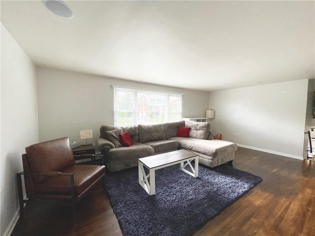 8472 Edwood Road Pittsburgh, PA 15237 - Photo 14 of 25 Gallery Image 14