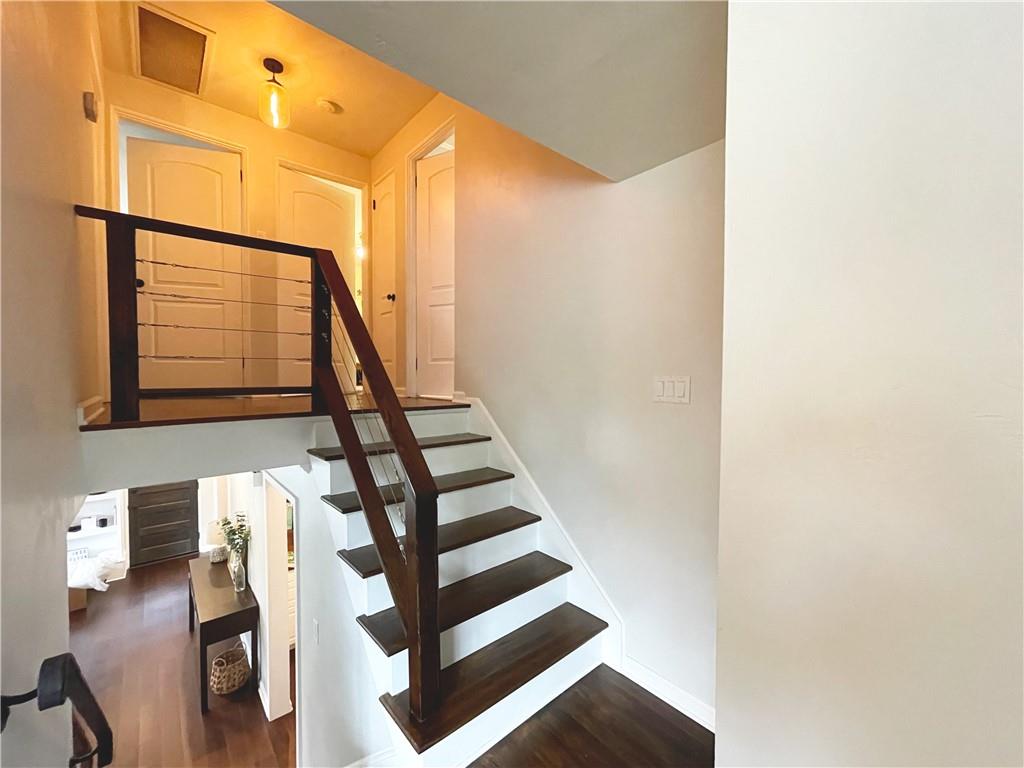 8472 Edwood Road Pittsburgh, PA 15237 - Photo 17 of 25 Gallery Image 17