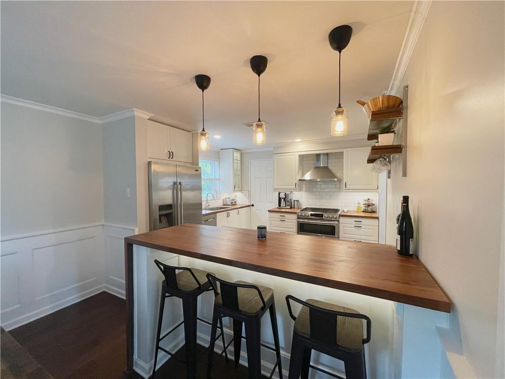 8472 Edwood Road Pittsburgh, PA 15237 - Photo 9 of 25 Gallery Image 9