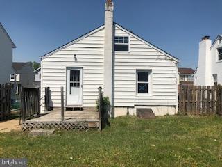 8418 Rugby Road Pasadena, MD 21122 - Photo 9 of 10 Exterior (Rear)