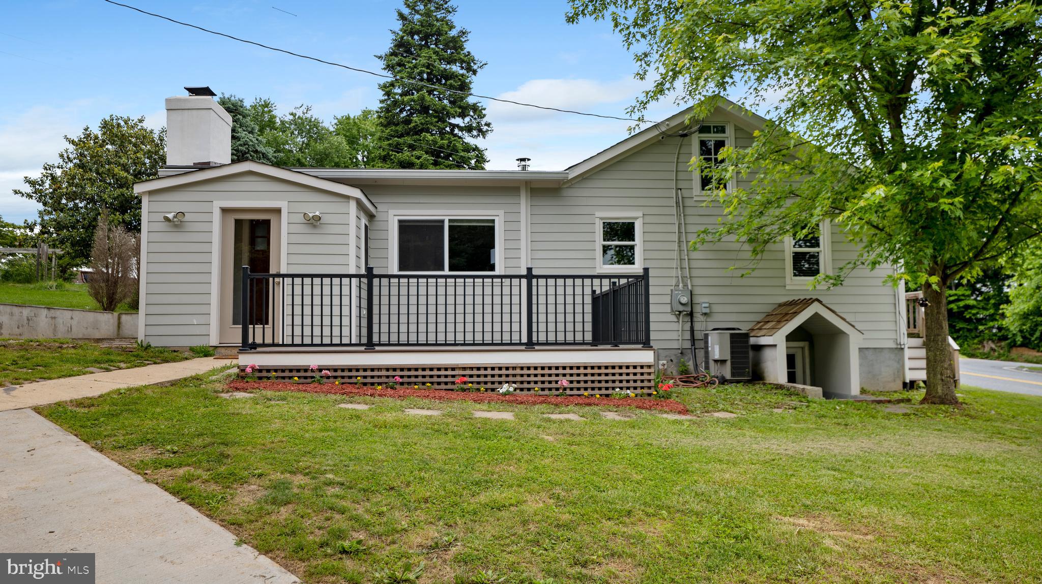 15705 Barnesville Road Boyds, MD 20841 - Photo 2 of 49