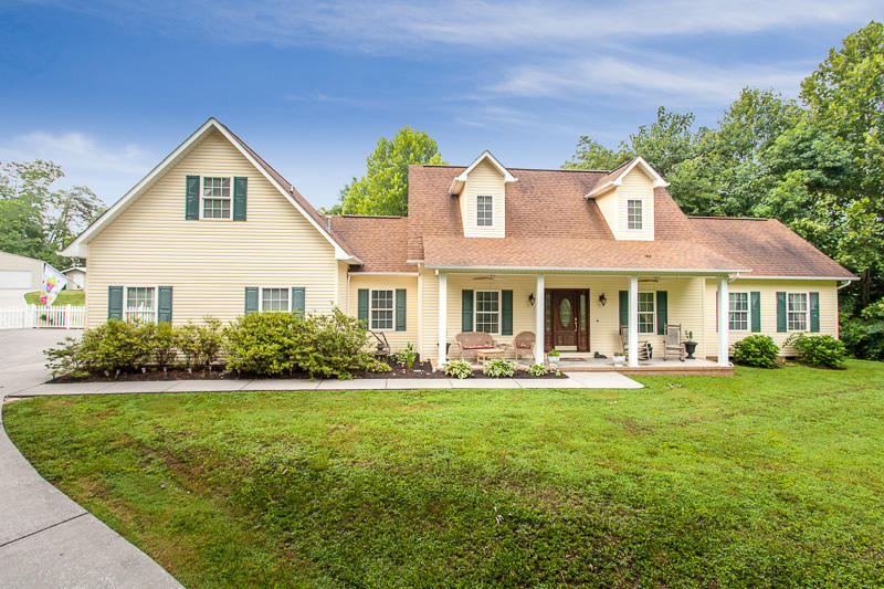 806 Old Emory Road Clinton, TN 37716 - Photo 1 of 38 001150721-01-806OldEmoryRdClintonTN37716