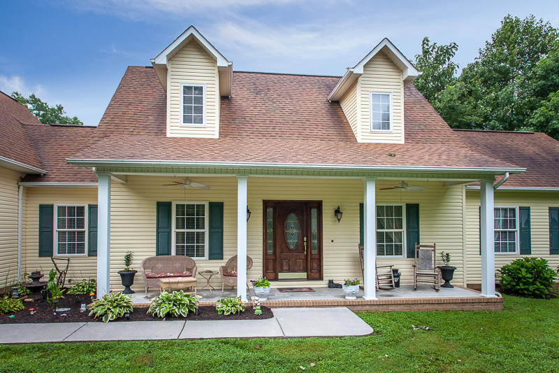 806 Old Emory Road Clinton, TN 37716 - Photo 2 of 38 003150721-01-806OldEmoryRdClintonTN37716