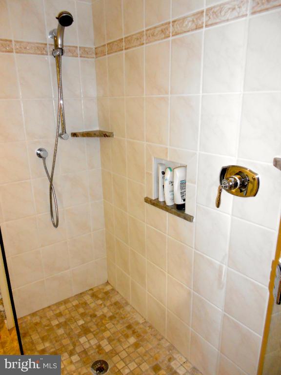 1525 Hillcrest Road Lancaster, PA 17603 - Photo 24 of 46 Gallery Image 24