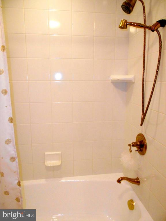 1525 Hillcrest Road Lancaster, PA 17603 - Photo 38 of 46 Gallery Image 38