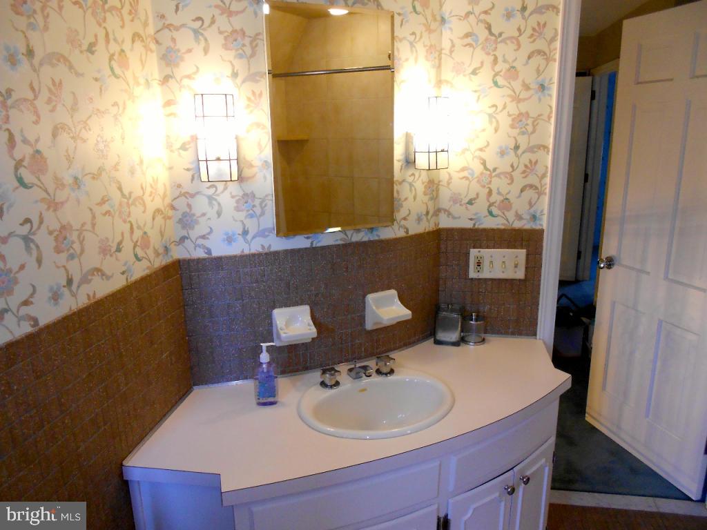1525 Hillcrest Road Lancaster, PA 17603 - Photo 39 of 46 Gallery Image 39