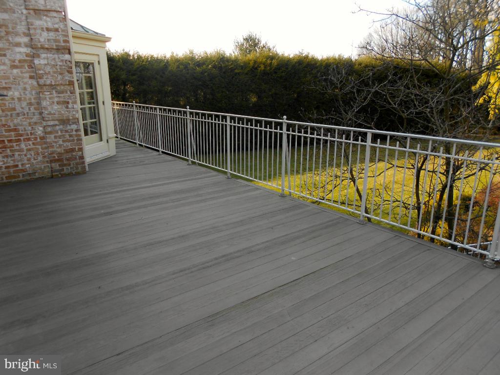 1525 Hillcrest Road Lancaster, PA 17603 - Photo 5 of 46 Gallery Image 5