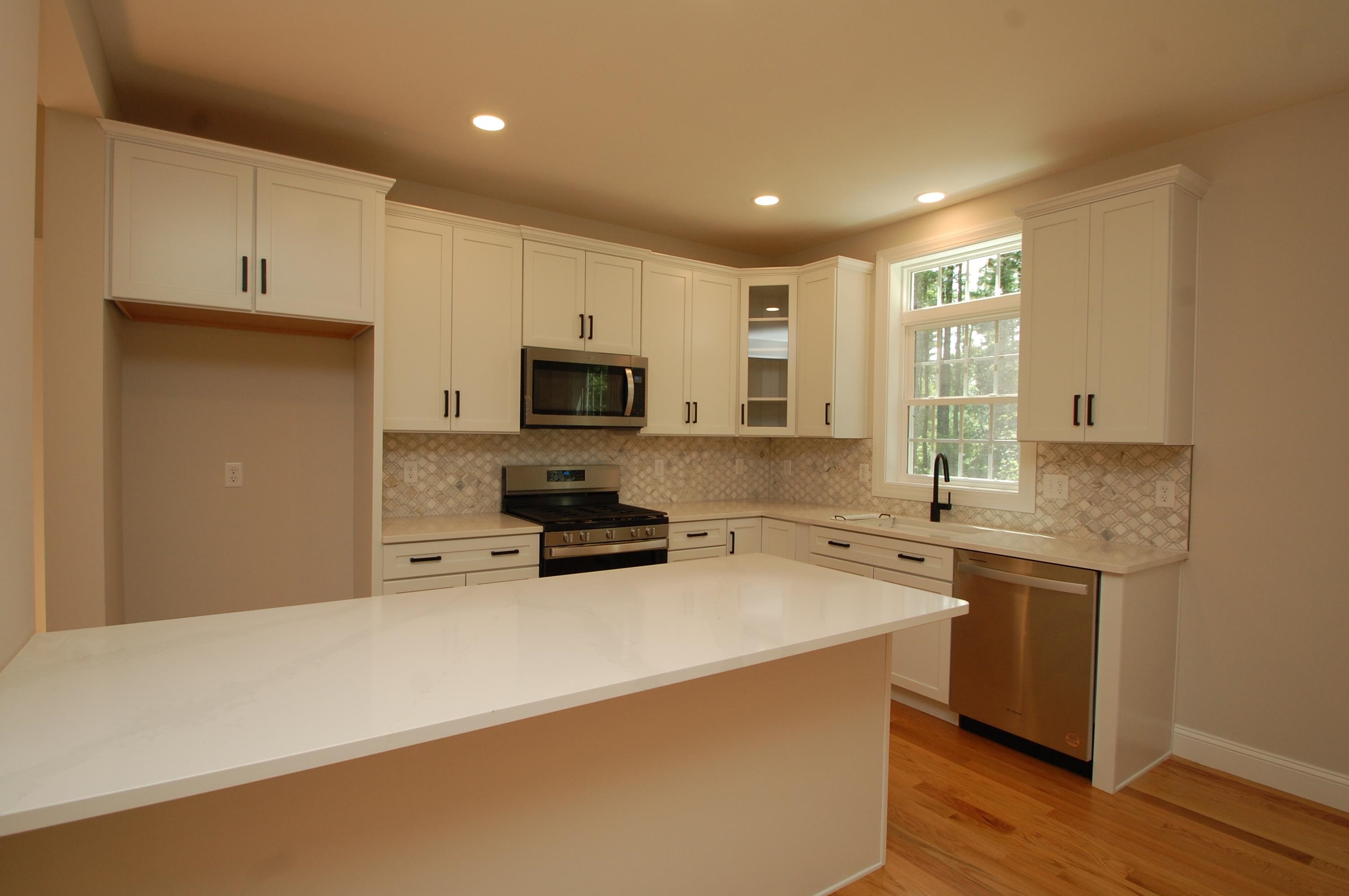 57 Hardy Road Londonderry, NH 03053 - Photo 2 of 17