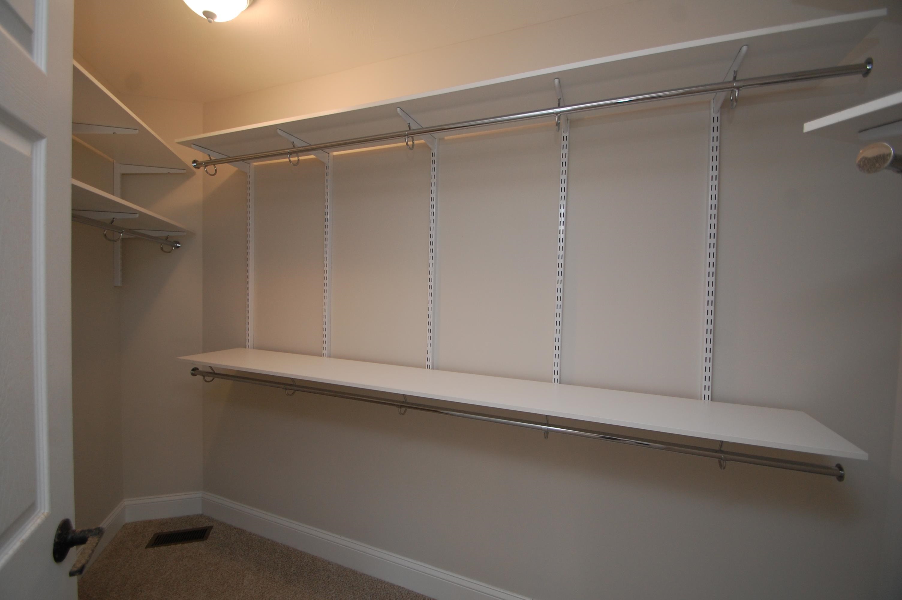 57 Hardy Road Londonderry, NH 03053 - Photo 3 of 17