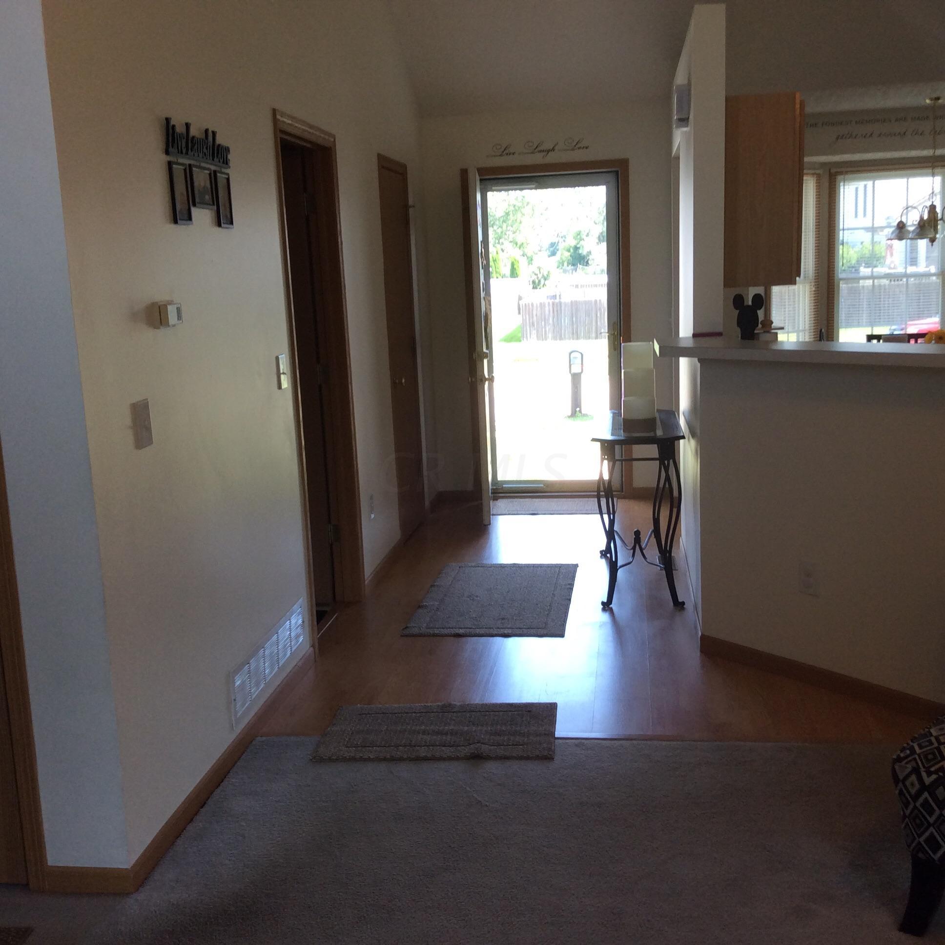 4487 Sherwill Road Columbus, OH 43228 - Photo 3 of 16 Gallery Image 3