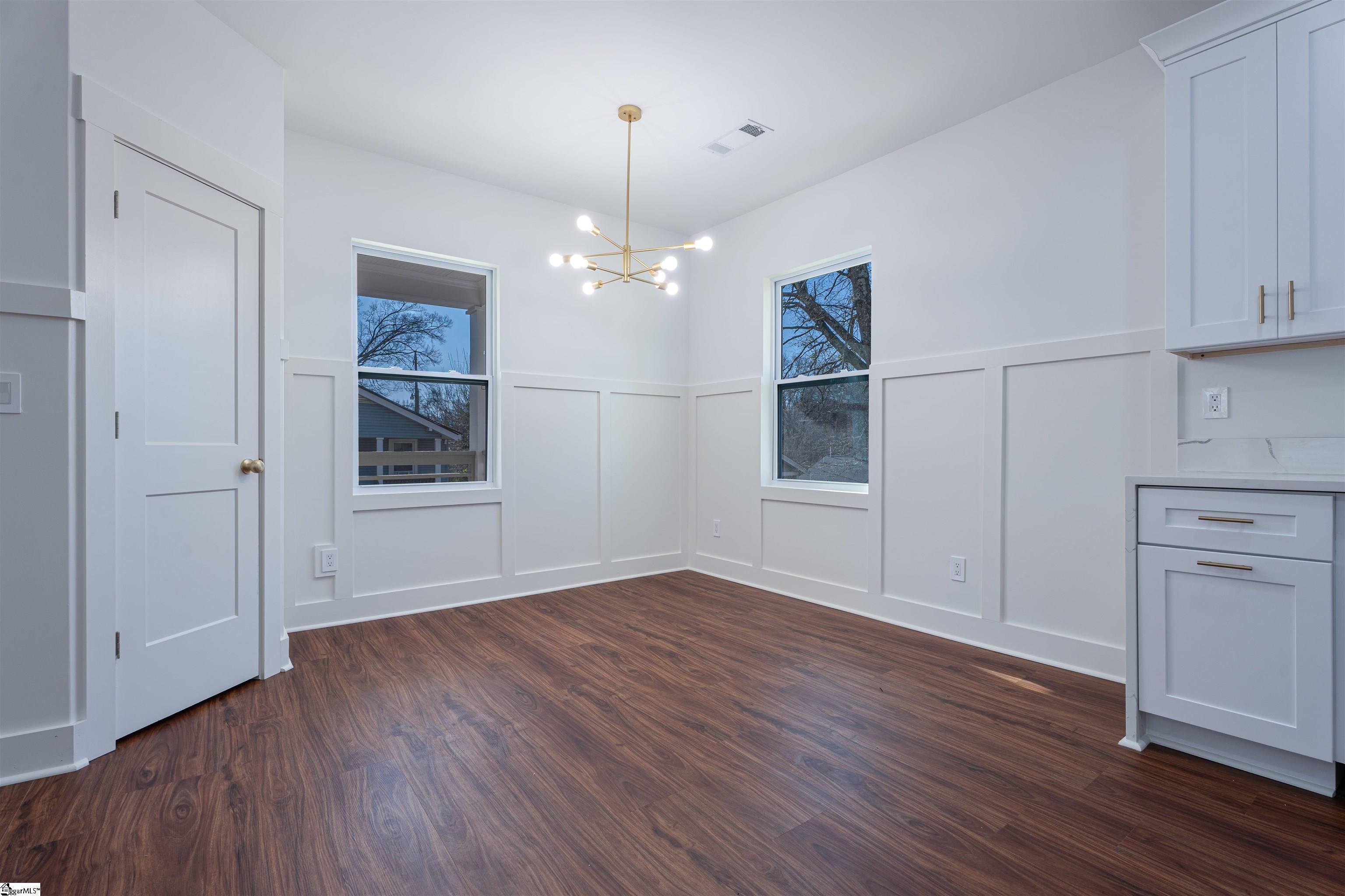 238 Foster Street Anderson, SC 29625 - Photo 8 of 31