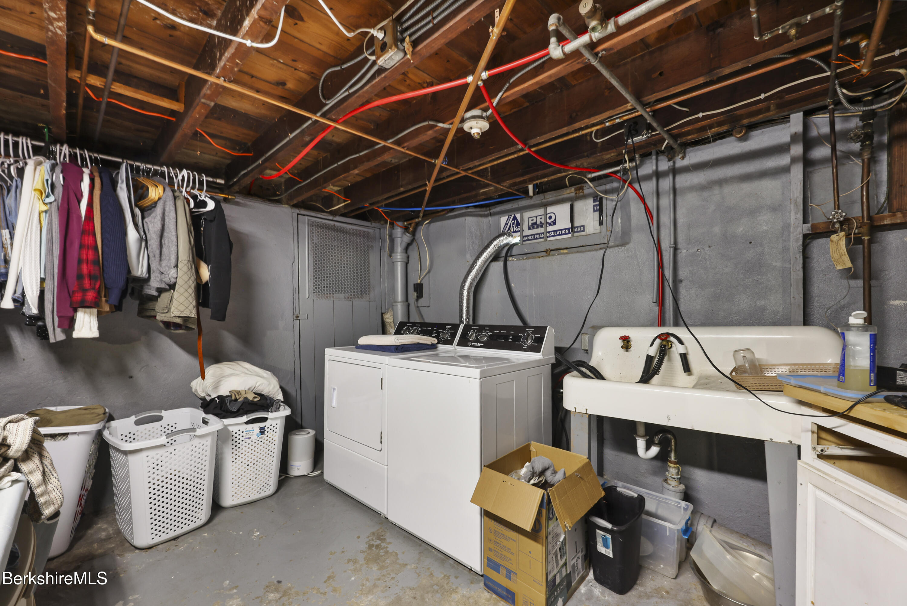 281 Walnut Street North Adams, MA 01247 - Photo 27 of 35 Basement