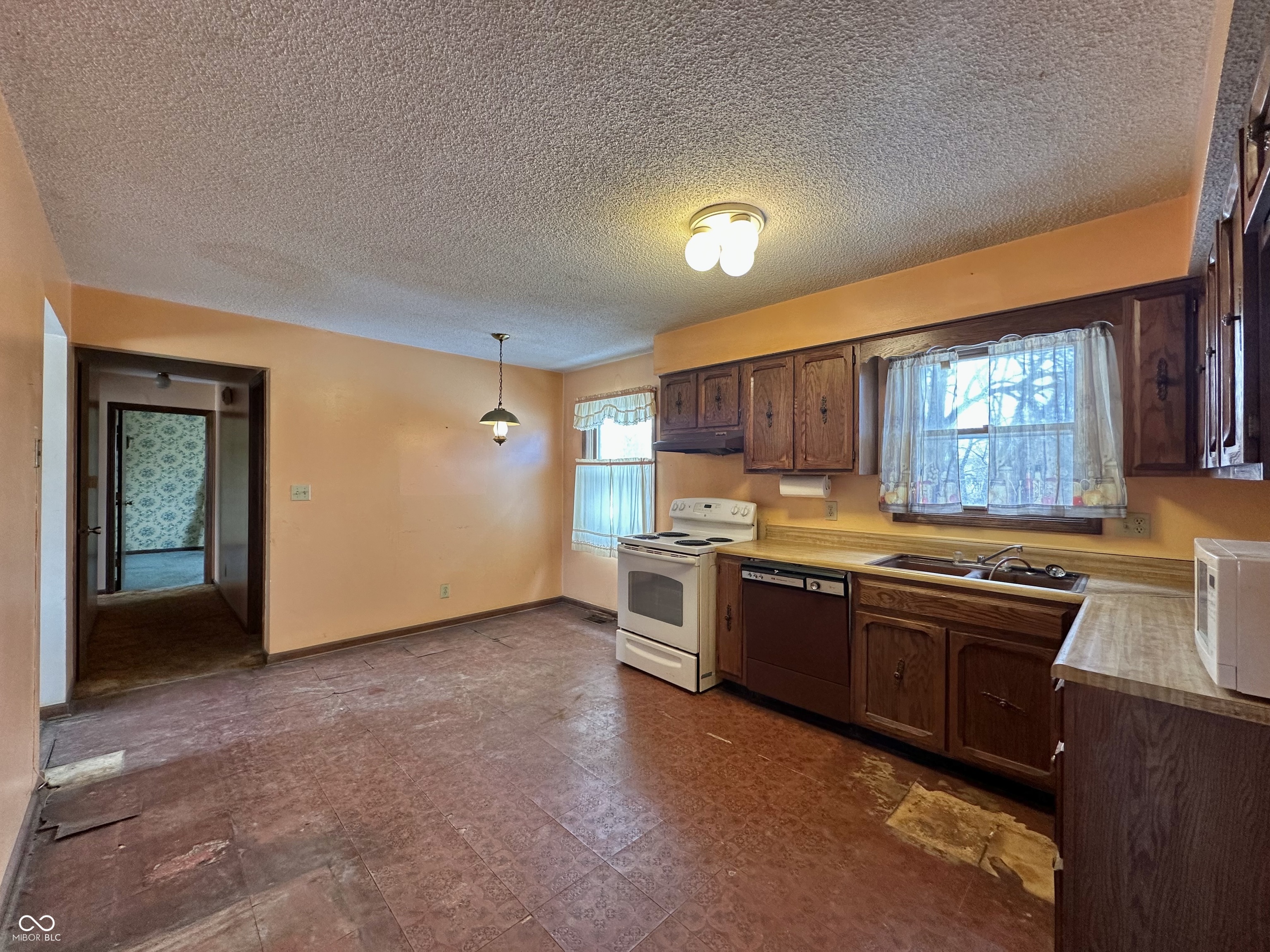 6170 South County Rd -675 East Plainfield, IN 46168 - Photo 9 of 21 Gallery Image 9