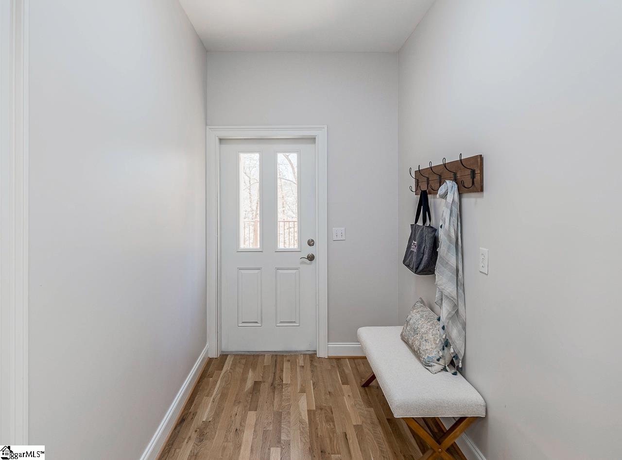 290 Coves End Point Seneca, SC 29678 - Photo 15 of 49 Gallery Image 15