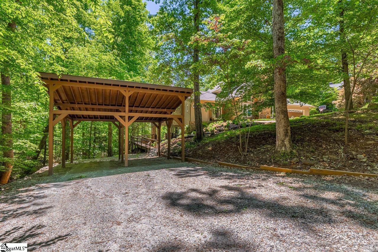 290 Coves End Point Seneca, SC 29678 - Photo 41 of 49 Gallery Image 41