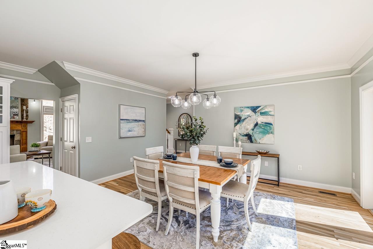 290 Coves End Point Seneca, SC 29678 - Photo 8 of 49 Gallery Image 8