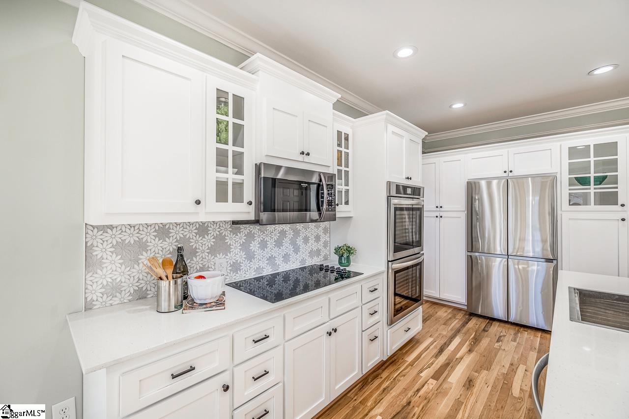 290 Coves End Point Seneca, SC 29678 - Photo 10 of 49 Gallery Image 10