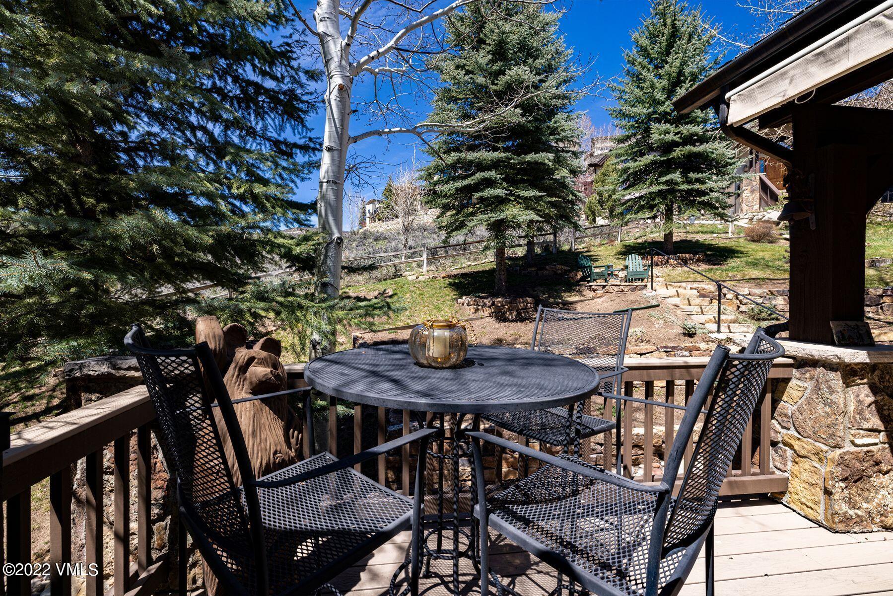 192 Mustang Road, Unit B Edwards, CO 81632 - Photo 17 of 30 Private seating & yard