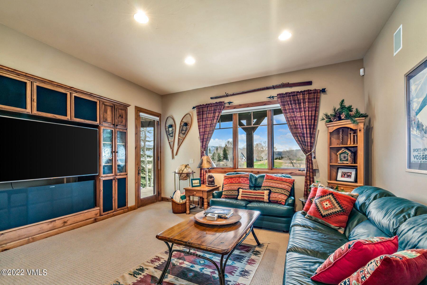 192 Mustang Road, Unit B Edwards, CO 81632 - Photo 20 of 30 Family room