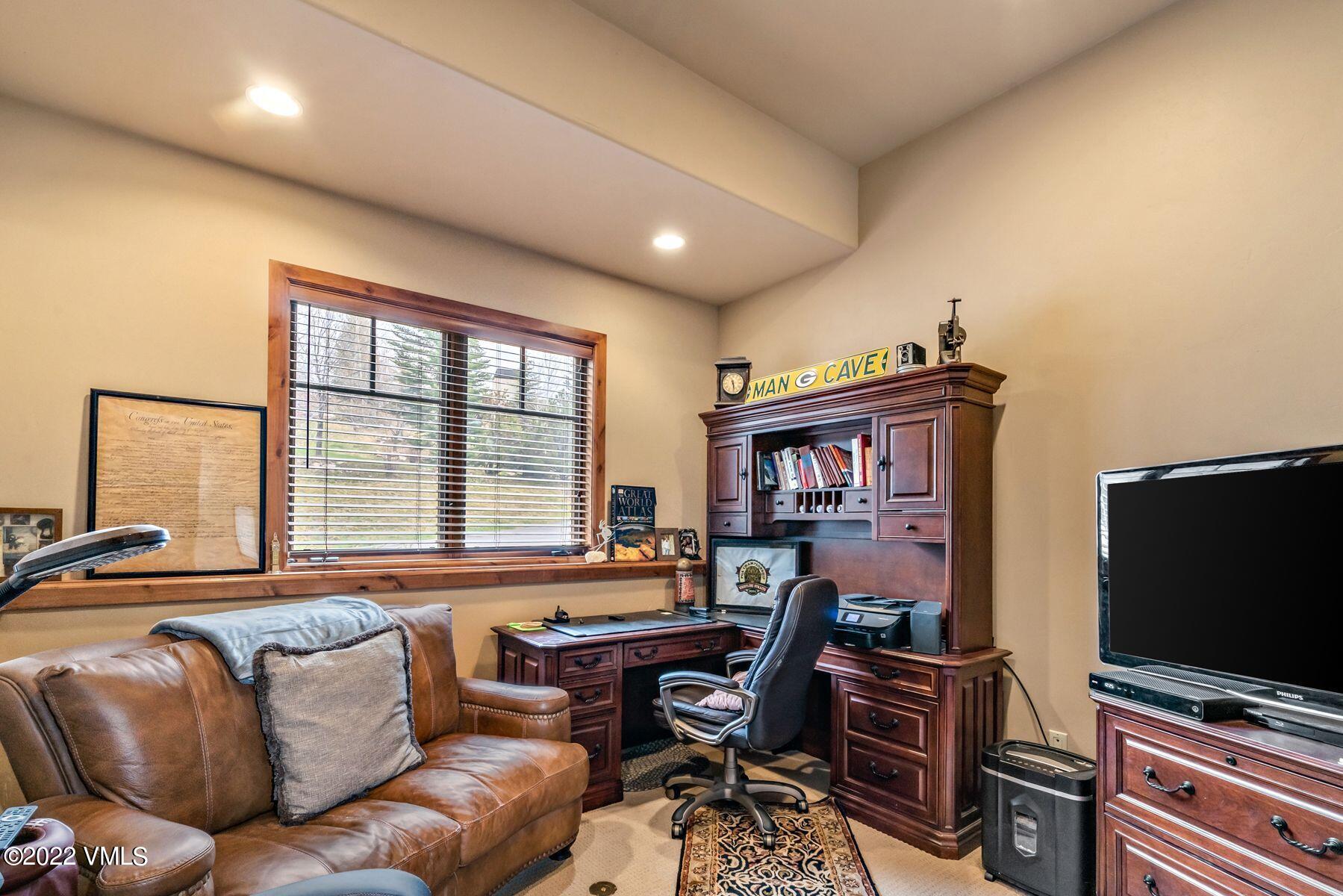 192 Mustang Road, Unit B Edwards, CO 81632 - Photo 24 of 30 Full office room