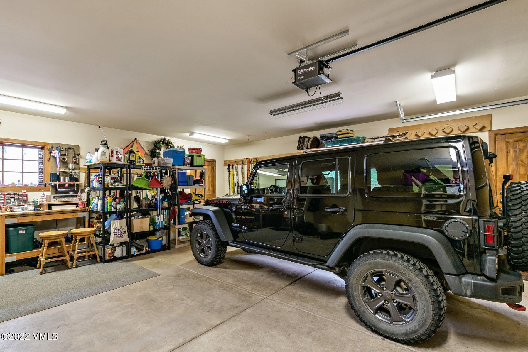 192 Mustang Road, Unit B Edwards, CO 81632 - Photo 25 of 30 garage
