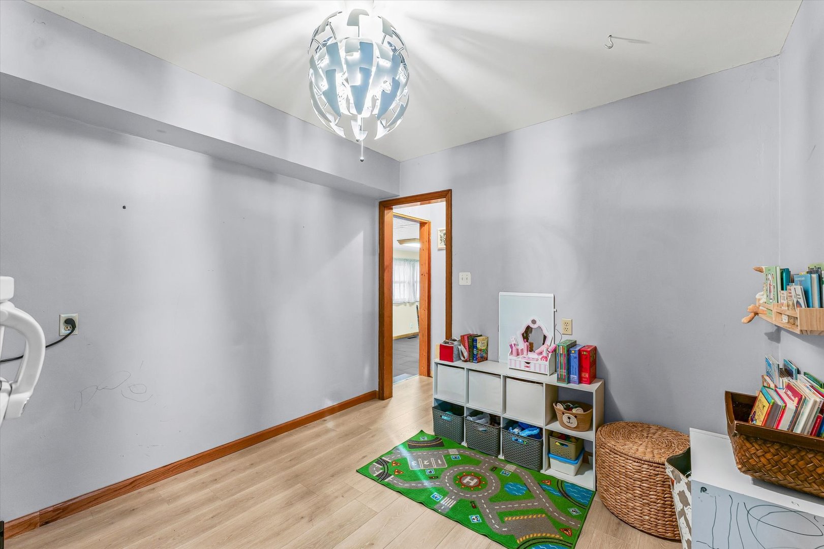 505 North Calhoun Street Tolono, IL 61880 - Photo 10 of 31 a view of livingroom with furniture