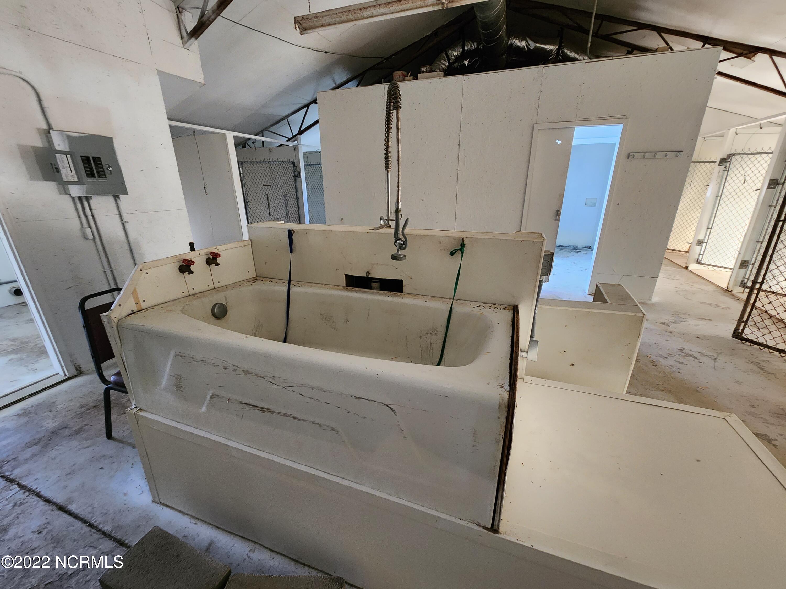 4490 Highway 41 Wallace, NC 28466 - Photo 10 of 35 Wash Station in Work Shop