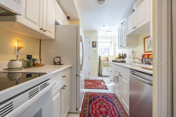 $650,000 | 75 Glen Road, Unit B4, Brookline, MA 02445