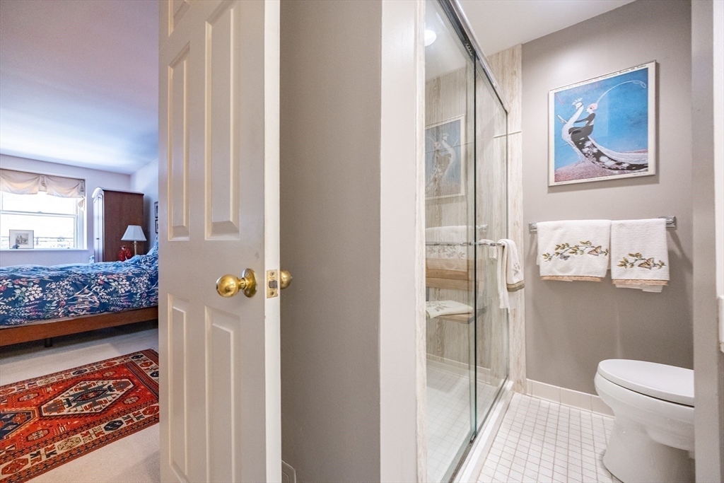 75 Glen Road, Unit B4 Brookline, MA 02445 - Photo 26 of 39