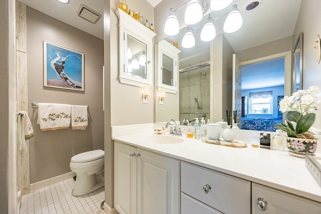 75 Glen Road, Unit B4 Brookline, MA 02445 - Photo 27 of 39