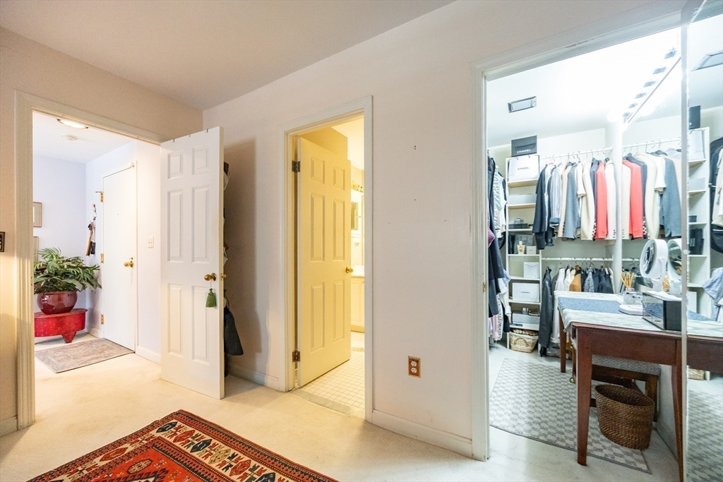 75 Glen Road, Unit B4 Brookline, MA 02445 - Photo 29 of 39